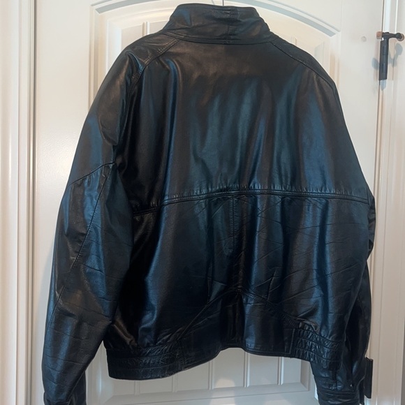 VINTAGE black leather lined Moto biker bomber jacket size XL Bermans - Picture 12 of 16
